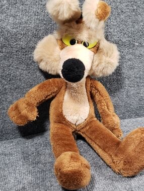 Vintage Wile E Coyote Plush Toy 1971 Warner Bros Mighty Star Stuffed Animal 19"